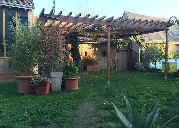 40m² Lumineux Avec Cuisine Equipee, Wi-fi Gratuit, Proche Mairie Et Eglise A Fay - Fr-1-410-301